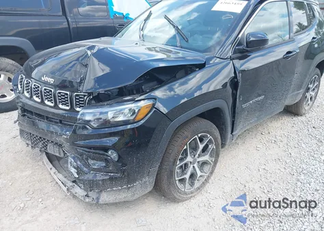 2025 Jeep Compass Limited 4X4 z USA, uszkodzony, nr VIN 3C4NJDCN7ST528335